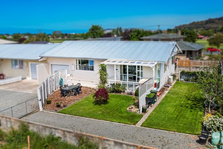 Photo of property in 8b Kenilworth Road, Oamaru North, Oamaru, 9400