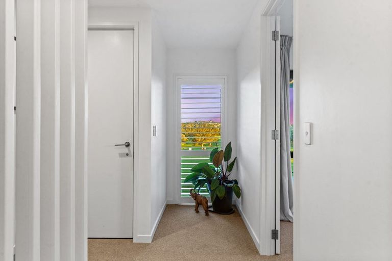 Photo of property in 22 Catalina Bay Drive, Hobsonville, Auckland, 0616