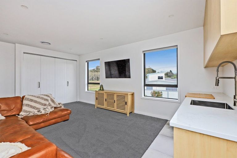 Photo of property in 40 Aspiring Drive, Poraiti, Napier, 4112