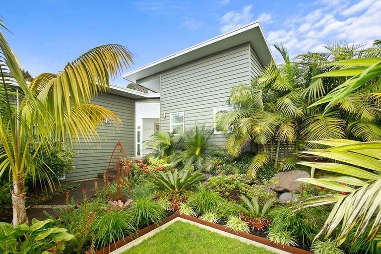 Photo of property in 50 Roto Street, Hurdon, New Plymouth, 4310