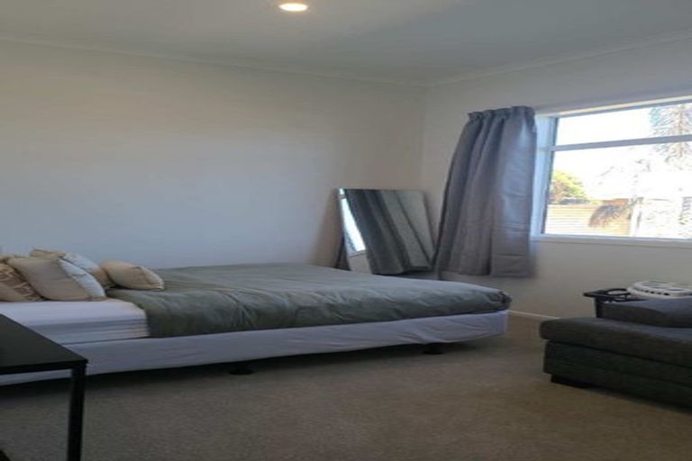 Photo of property in 9 Von Sturmer Street, Mangere East, Auckland, 2024