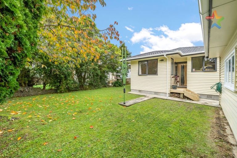 Photo of property in 51 Stokes Valley Road, Stokes Valley, Lower Hutt, 5019