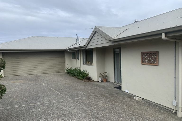 Photo of property in 12 Lionel Place, Mapua, 7005