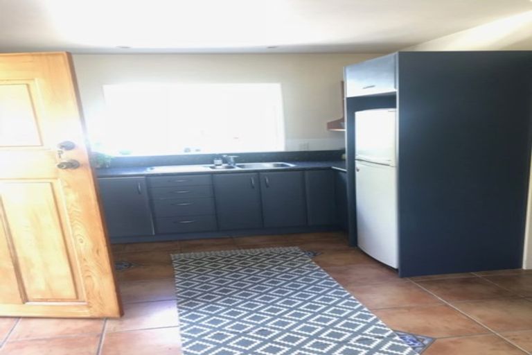 Photo of property in 3/13 Henderson Street, Karori, Wellington, 6012