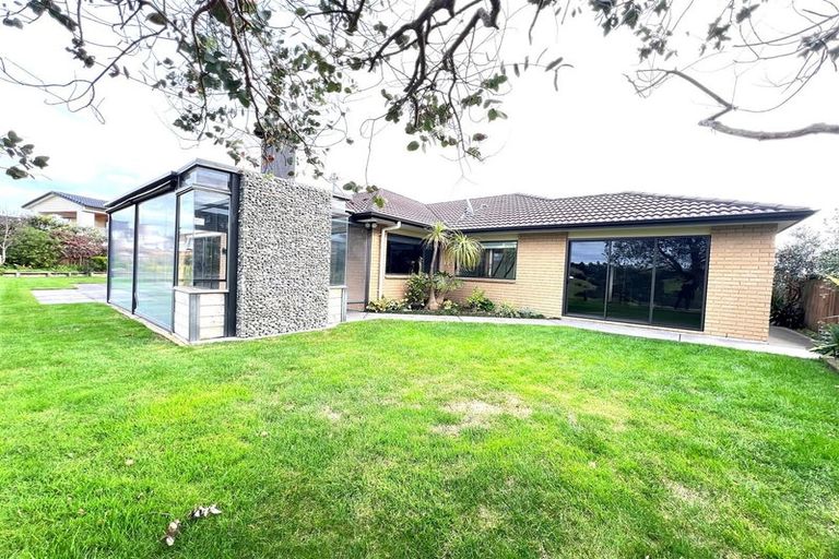 Photo of property in 6 Bendemeer Place, Flat Bush, Auckland, 2016