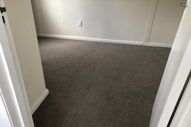 Photo of property in 129 Russell Street, Palmerston North, 4414