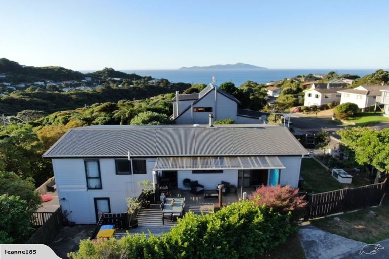 Photo of property in 81 Sea Vista Drive, Pukerua Bay, 5026