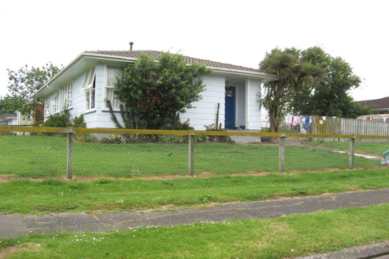 Photo of property in 2 Ansty Place, Mangere, Auckland, 2022