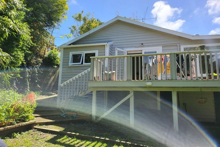 Photo of property in 7 Woodland Road, Johnsonville, Wellington, 6037