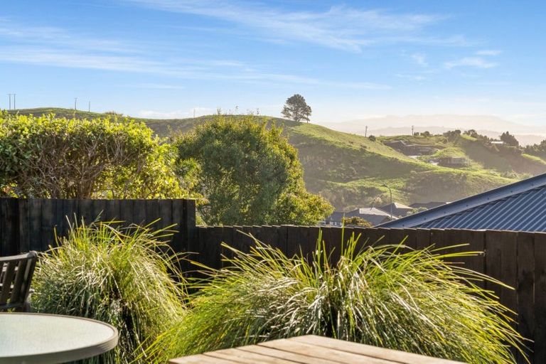 Photo of property in 210 Waikite Road, Welcome Bay, Tauranga, 3175