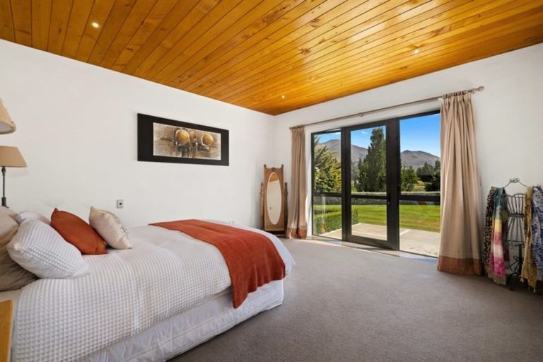 Photo of property in 24 Golf Course Road, Wanaka, 9305