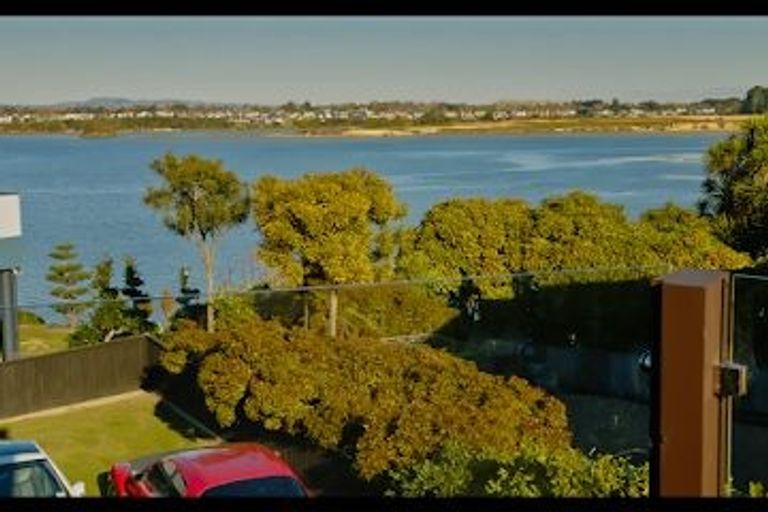 Photo of property in 8 Aztec Place, Conifer Grove, Takanini, 2112