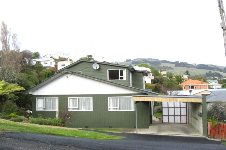 Photo of property in 2 Gorman Street, Macandrew Bay, Dunedin, 9014