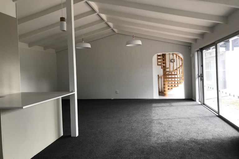 Photo of property in 11a Weston Road, St Albans, Christchurch, 8052