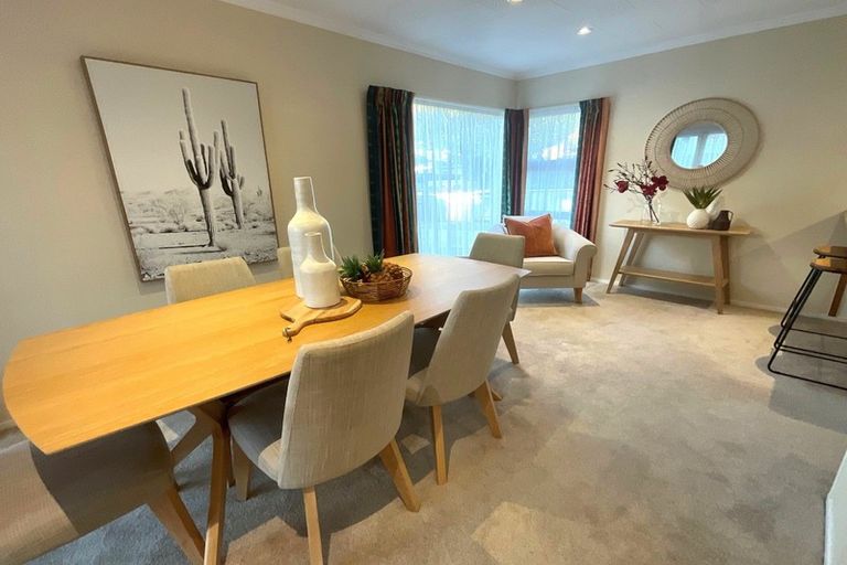 Photo of property in 51 John F Kennedy Drive, Milson, Palmerston North, 4414