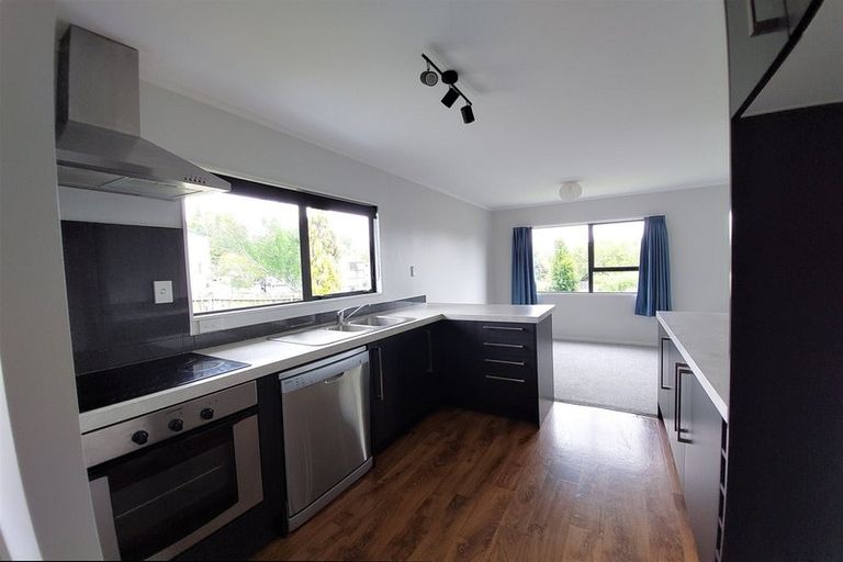 Photo of property in 75 Santiago Crescent, Unsworth Heights, Auckland, 0632