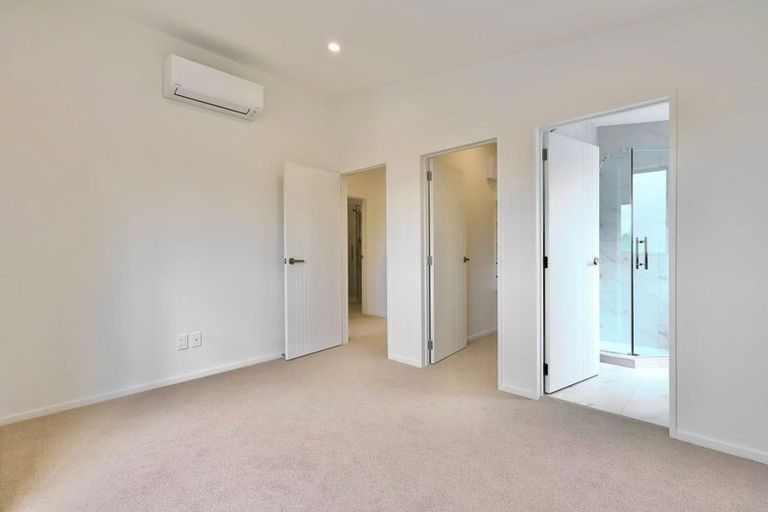 Photo of property in 5/25 Hutchinson Avenue, New Lynn, Auckland, 0600