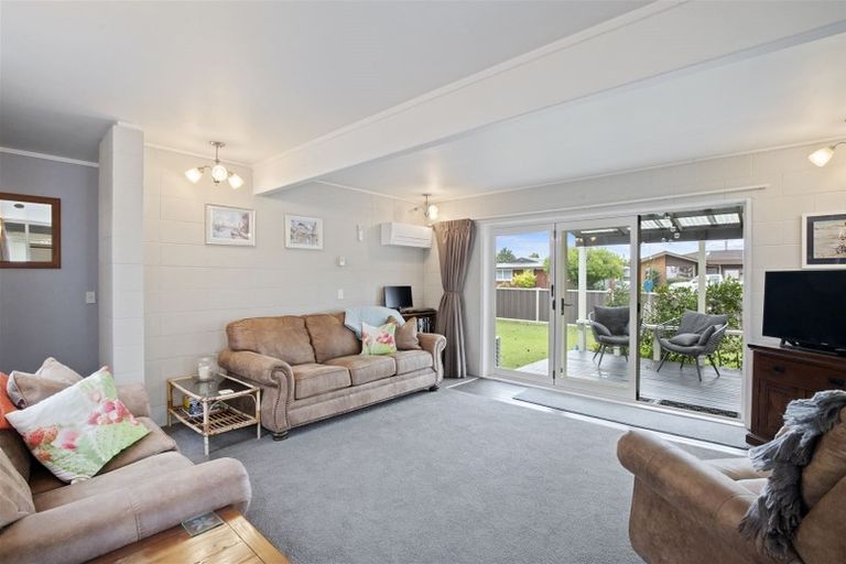 Photo of property in 6 Park Estate Road, Rosehill, Papakura, 2113