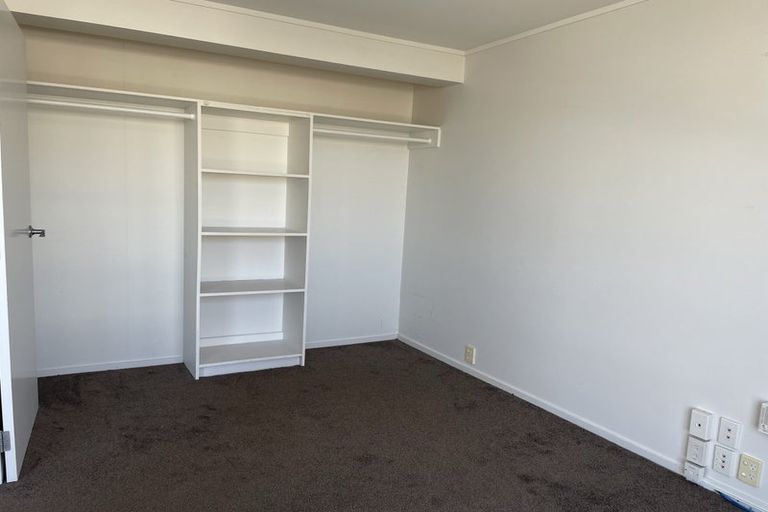 Photo of property in 3/7 Seaview Road, Northcote, Auckland, 0627