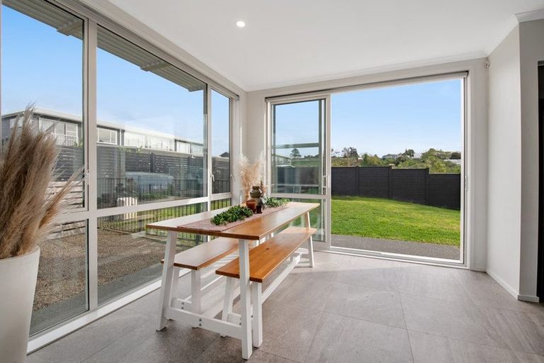 Photo of property in 30 Taitonga Lane, Stanmore Bay, Whangaparaoa, 0932