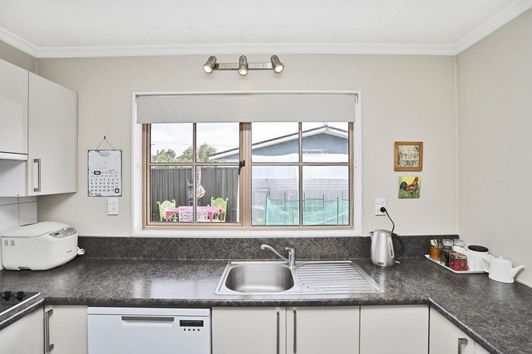 Photo of property in 19 Charles Street, Grasmere, Invercargill, 9810