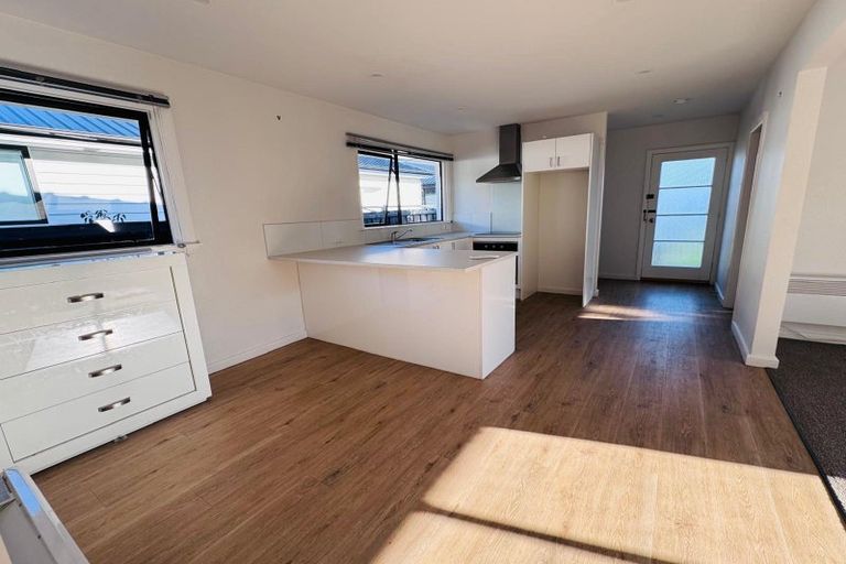 Photo of property in 368 Linwood Avenue, Bromley, Christchurch, 8062