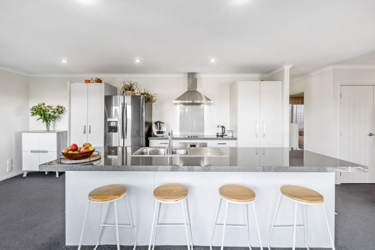 Photo of property in 176 Omata Road, Blagdon, New Plymouth, 4310