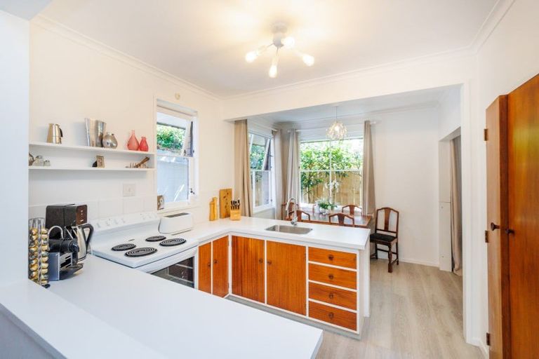 Photo of property in 42a Elmira Avenue, Hokowhitu, Palmerston North, 4410