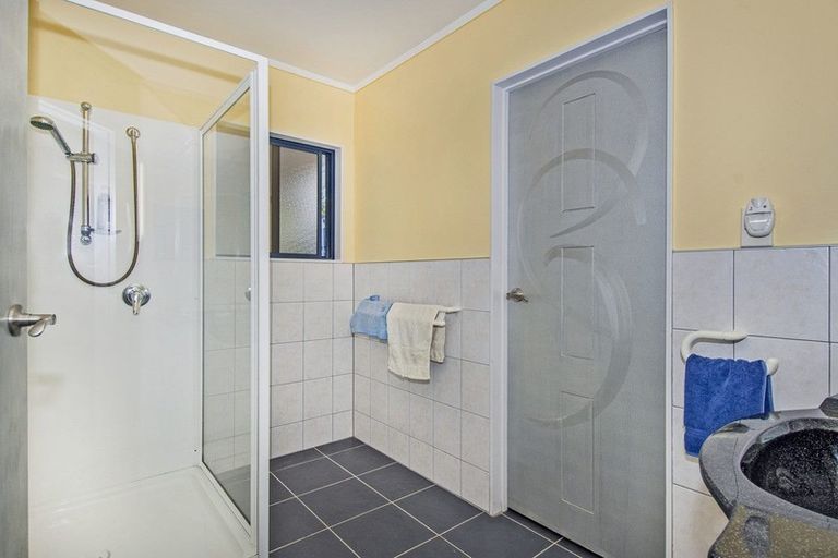 Photo of property in 235 Valley View Road, Otaika, Whangarei, 0170