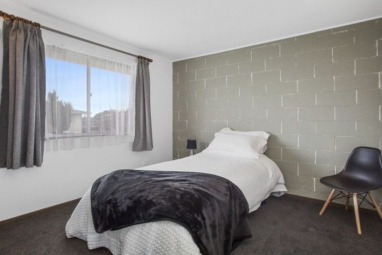 Photo of property in 4/36 Leighton Avenue, Waiwhetu, Lower Hutt, 5010