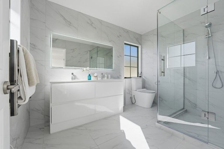 Photo of property in 116 Onetaunga Road, Chatswood, Auckland, 0626