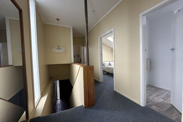 Photo of property in 2/4 Maidstone Road, Ilam, Christchurch, 8041