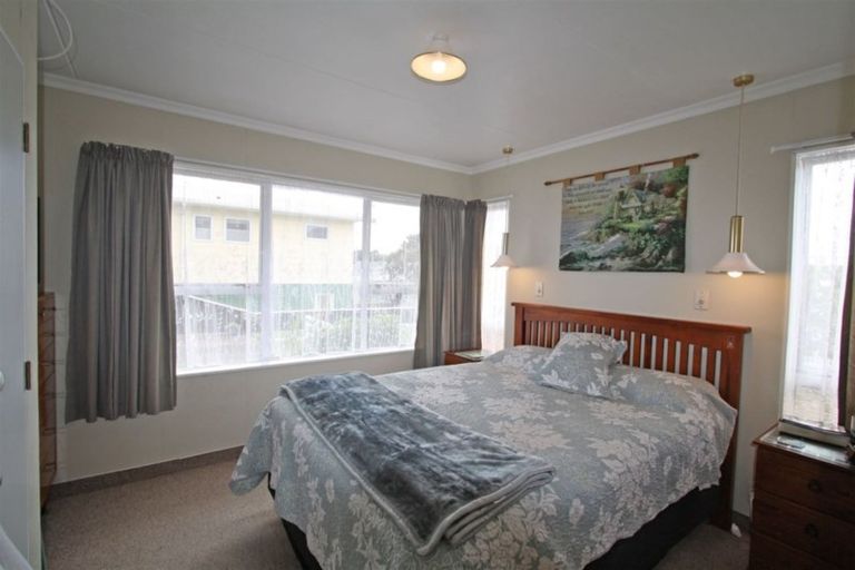 Photo of property in 3 Tawake Place, Waitara, 4320
