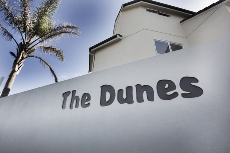 Photo of property in 1/100 Winifred Avenue, Whangamata, 3620