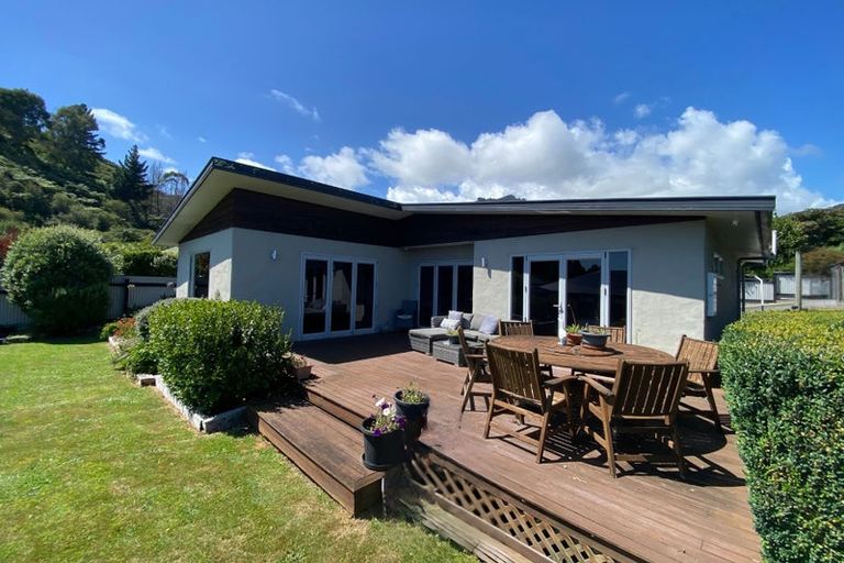 Photo of property in 57 Richmond Road, Pohara, Takaka, 7183