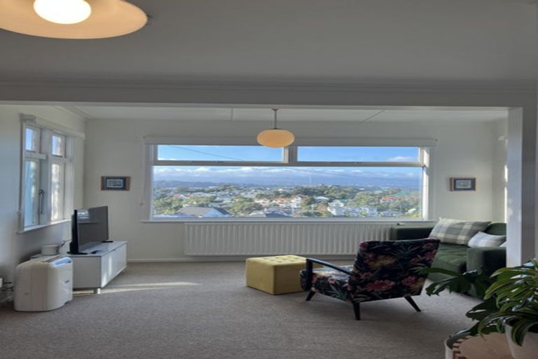 Photo of property in 11 Fairview Crescent, Kelburn, Wellington, 6012