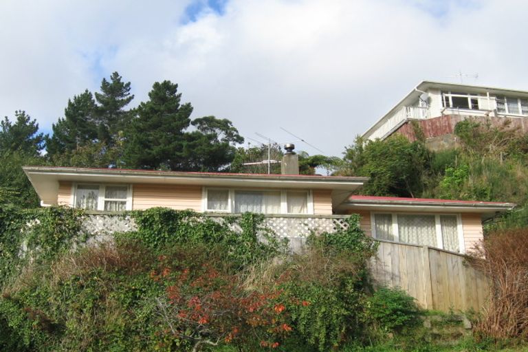 Photo of property in 14 Thomson Grove, Stokes Valley, Lower Hutt, 5019