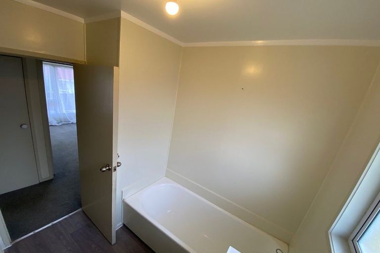 Photo of property in 298 Bucklands Beach Road, Bucklands Beach, Auckland, 2012