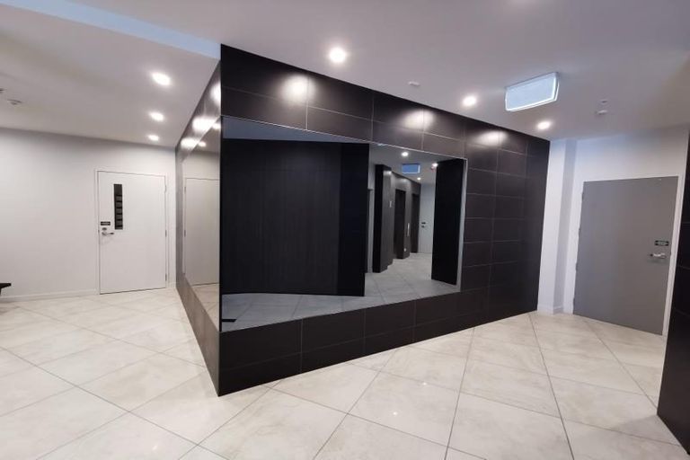 Photo of property in Pinnacle Apartments, W805/160 Victoria Street, Te Aro, Wellington, 6011