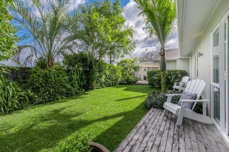 Photo of property in 11 Holly Way, Sunnyhills, Auckland, 2010