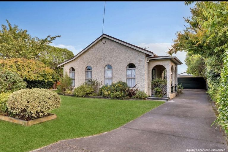 Photo of property in 87 Queen Street West, Levin, 5510