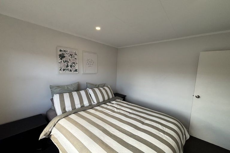 Photo of property in 16 Camellia Avenue, Bell Block, New Plymouth, 4312