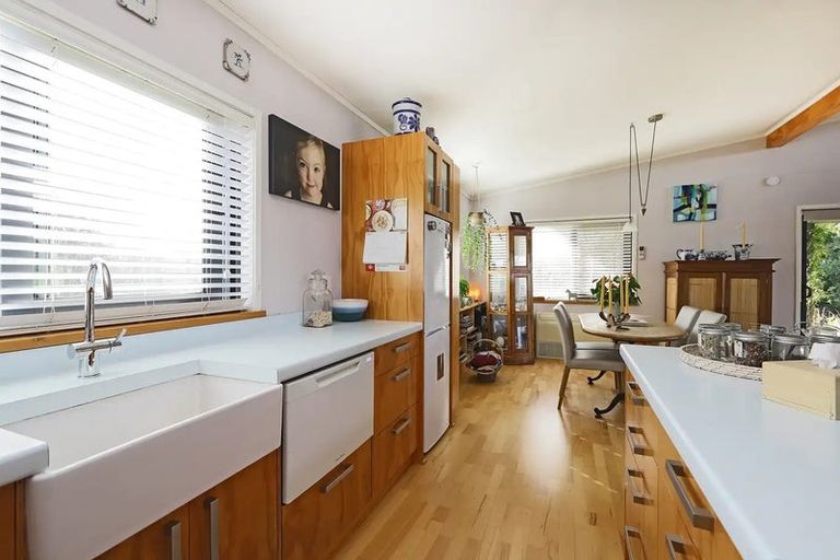 Photo of property in 219a Porangahau Road, Waipukurau, 4200