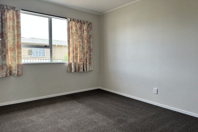 Photo of property in 19 Stirling Street, Levin, 5510
