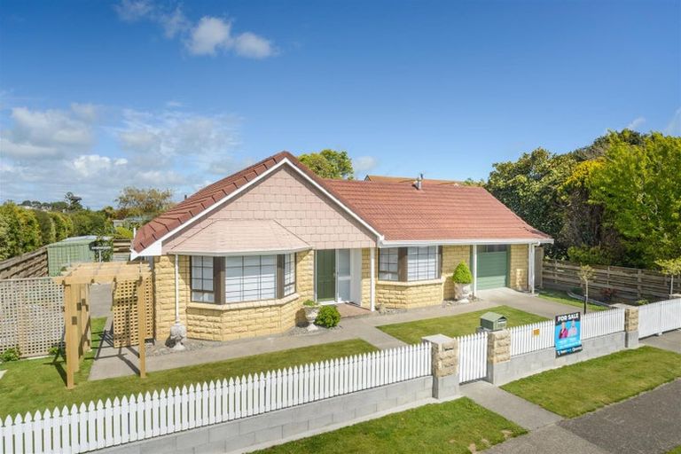 Photo of property in 153a High Street, Bulls, 4818