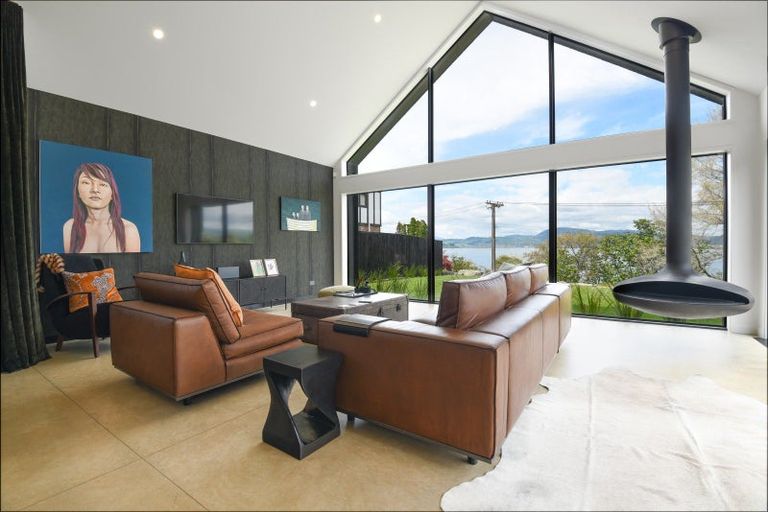 Photo of property in 162 Kawaha Point Road, Kawaha Point, Rotorua, 3010