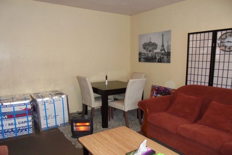 Photo of property in 2/944 Colombo Street, St Albans, Christchurch, 8014