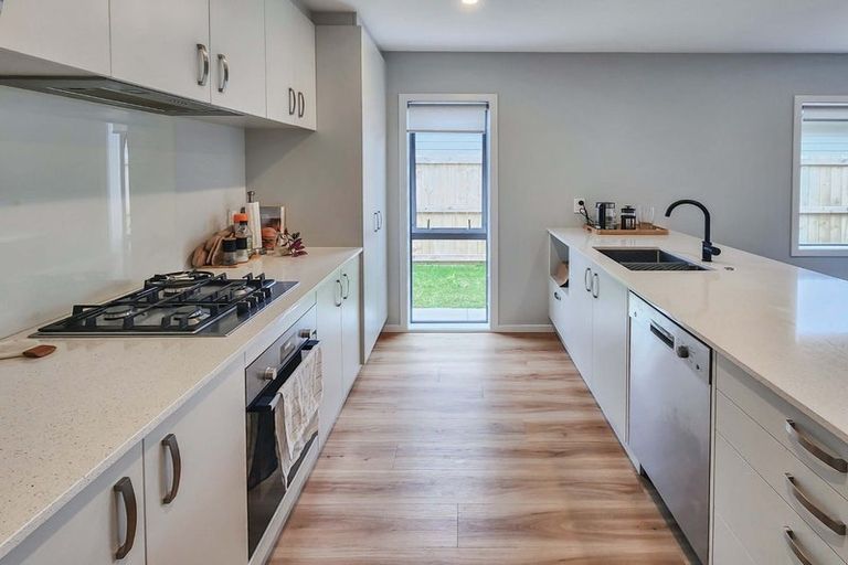 Photo of property in 10 Te Ara O Roimata, Wainuiomata, Lower Hutt, 5014