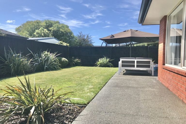 Photo of property in 2/200a Burwood Road, Burwood, Christchurch, 8083