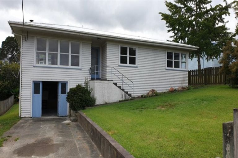 Photo of property in 74 Hurndall Street East, Maungaturoto, 0520
